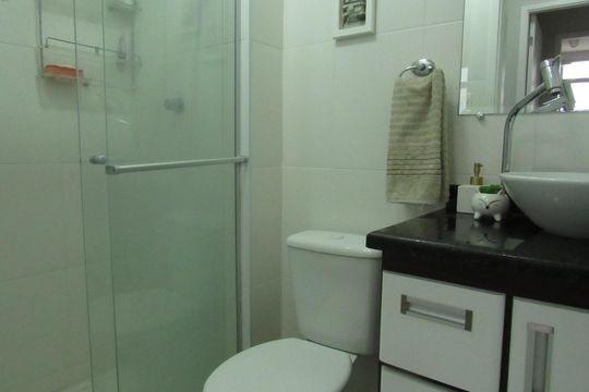 Banheiro Social de apartamento à venda com 3 quartos, 73m² em Jaguaribe, Osasco
