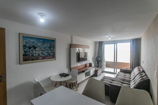 Apartamento para alugar com 2 quartos, 63m² em Praia do Flamengo, Salvador