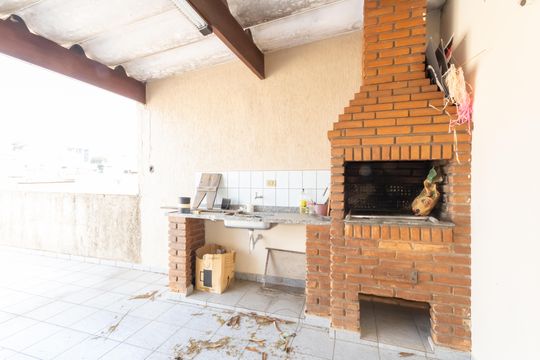 Churrasqueira de casa para alugar com 2 quartos, 150m² em Ayrosa, Osasco