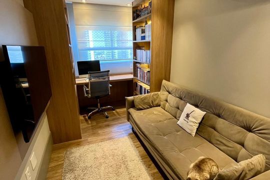 Apartamento à venda com 3 quartos, 238m² em Vila Suzana, São Paulo