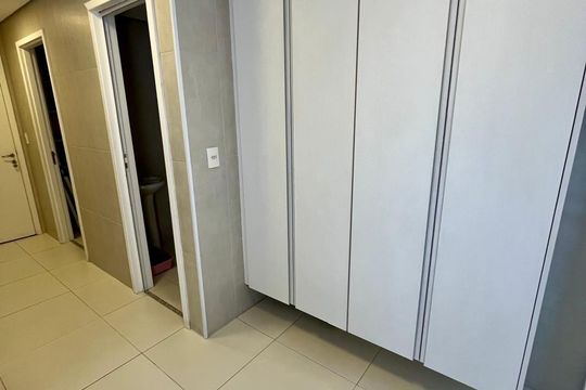 Apartamento à venda com 3 quartos, 238m² em Vila Suzana, São Paulo