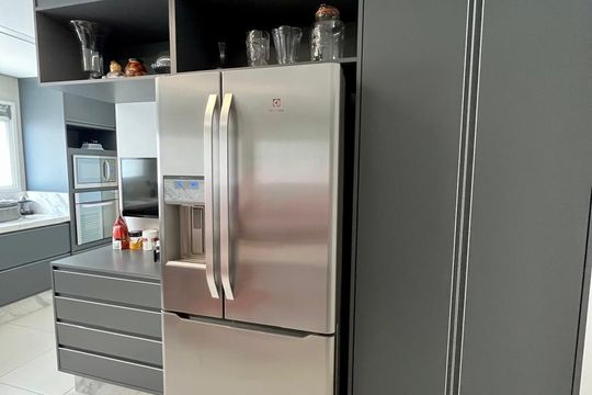 Apartamento à venda com 3 quartos, 238m² em Vila Suzana, São Paulo