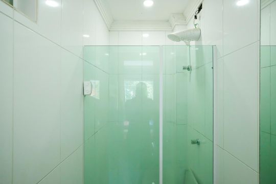 Banheiro da suíte 2 de casa para alugar com 2 quartos, 458m² em Cerâmica, São Caetano do Sul