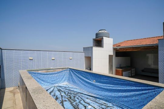 Piscina de casa para alugar com 2 quartos, 458m² em Cerâmica, São Caetano do Sul