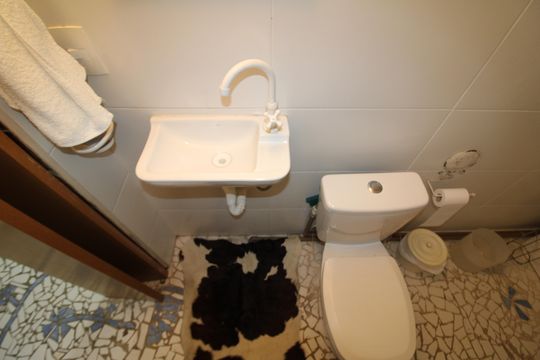 Lavabo de casa para alugar com 6 quartos, 170m² em Santana, São Paulo