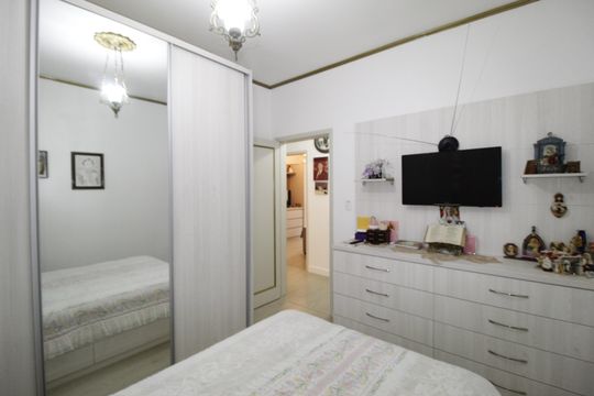 Quarto 1 de apartamento à venda com 3 quartos, 106m² em Petrópolis , Porto Alegre