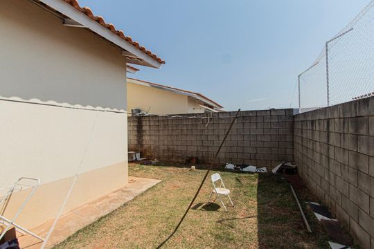 Área de Serviço de casa de condomínio para alugar com 2 quartos, 150m² em Jardim Simus, Sorocaba