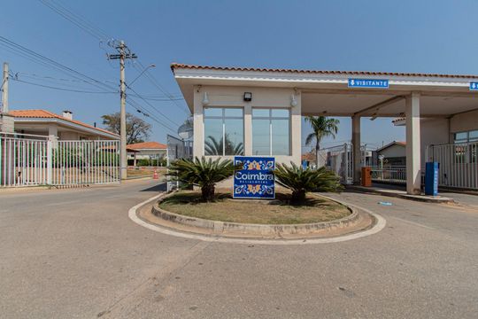 Fachada de casa de condomínio para alugar com 2 quartos, 150m² em Jardim Simus, Sorocaba