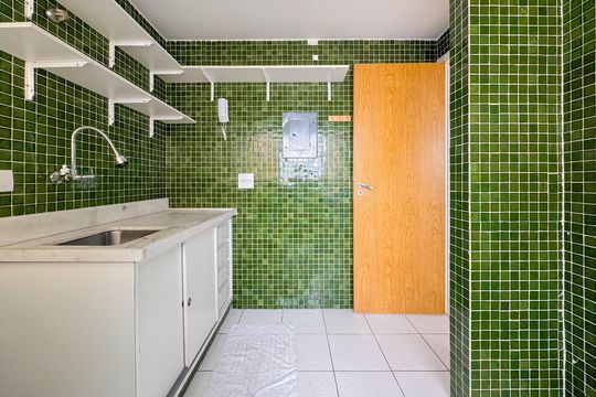 Cozinha de apartamento para alugar com 1 quarto, 50m² em Vila Mariana, São Paulo