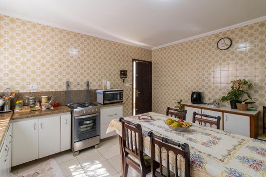 Cozinha de casa à venda com 3 quartos, 292m² em Vila Augusta, Guarulhos