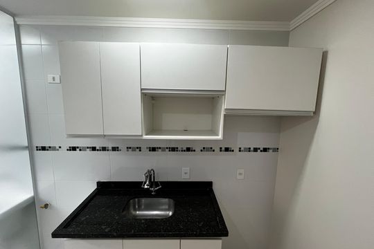 Sala/Cozinha de kitnet/studio à venda com 1 quarto, 28m² em Vila Dom Pedro Ii, São Paulo