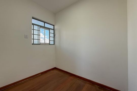 Quarto 3 de apartamento à venda com 3 quartos, 75m² em Padre Eustáquio, Belo Horizonte