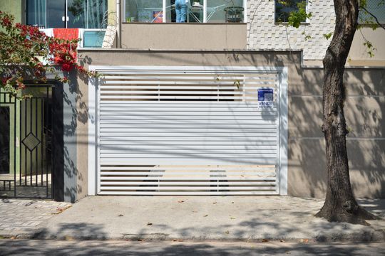 Placa de apartamento à venda com 2 quartos, 126m² em Casa Branca, Santo André