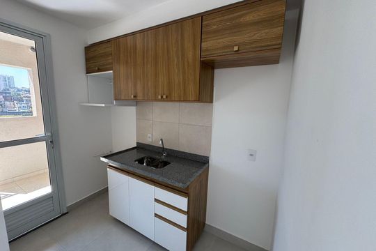 Cozinha de apartamento à venda com 2 quartos, 46m² em Jardim Santo Antoninho, São Paulo