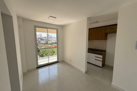Sala de apartamento à venda com 2 quartos, 46m² em Jardim Santo Antoninho, São Paulo