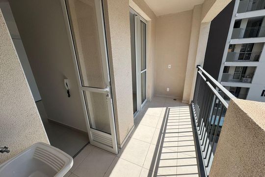 varanda de apartamento à venda com 2 quartos, 46m² em Jardim Santo Antoninho, São Paulo