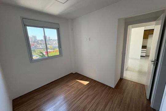 Suíte de apartamento à venda com 2 quartos, 46m² em Jardim Santo Antoninho, São Paulo
