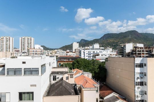 Vista de apartamento à venda com 2 quartos, 81m² em Maracanã, Rio de Janeiro
