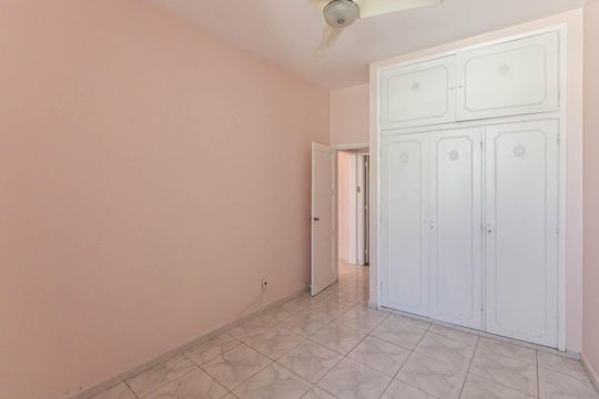 Quarto 1 de apartamento à venda com 2 quartos, 81m² em Maracanã, Rio de Janeiro