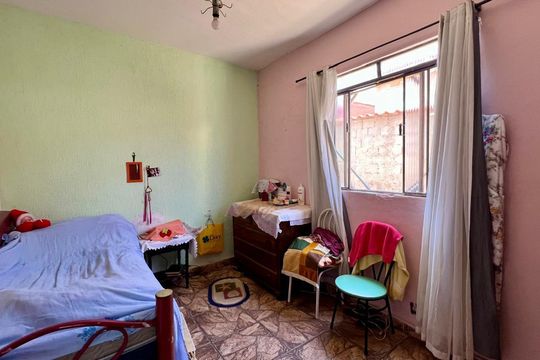 quarto de casa à venda com 5 quartos, 145m² em São Geraldo, Belo Horizonte