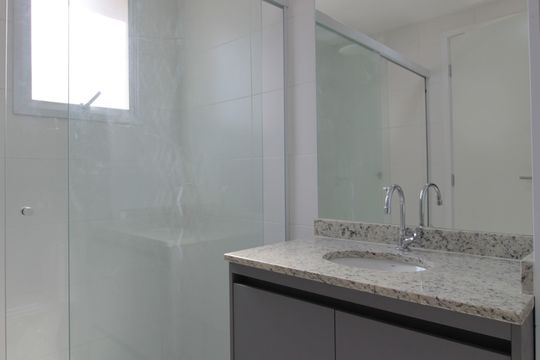 Banheiro da Suíte de kitnet/studio para alugar com 1 quarto, 26m² em Vila Olímpia, São Paulo