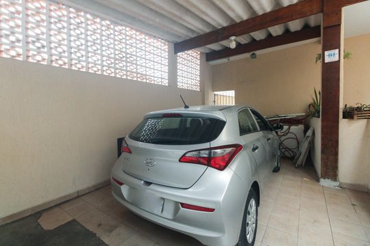 Garagem de casa para alugar com 4 quartos, 150m² em Vila Esperança, São Paulo