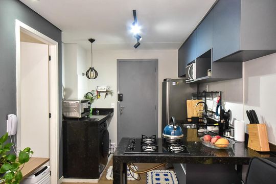 Cozinha de apartamento à venda com 1 quarto, 24m² em Panamby, São Paulo