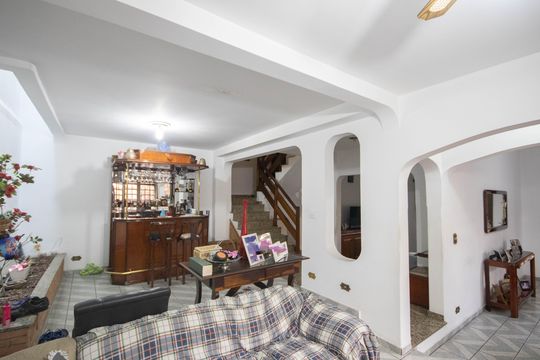 Casa à venda com 4 quartos, 352m² em Jardim Guapira, São Paulo