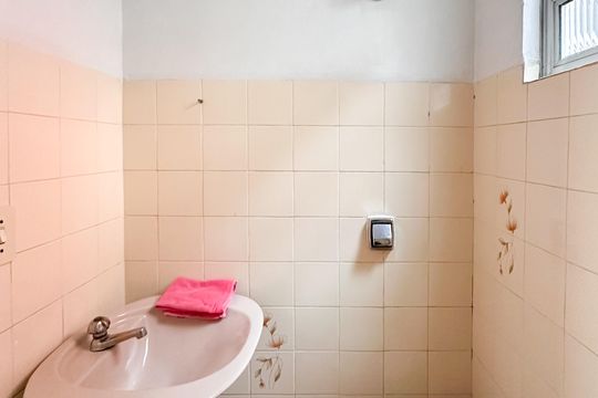 Banheiro de serviço de casa à venda com 2 quartos, 114m² em Alves Dias, São Bernardo do Campo