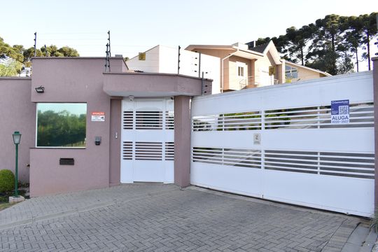 Fachada de casa de condomínio à venda com 4 quartos, 319m² em Santa Cândida, Curitiba