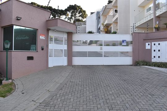 Fachada de casa de condomínio à venda com 4 quartos, 319m² em Santa Cândida, Curitiba