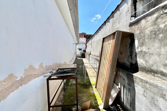 Quintal de casa à venda com 3 quartos, 79m² em Vila Aurora (zona Norte), São Paulo