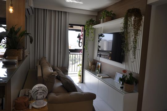 Sala de apartamento à venda com 3 quartos, 68m² em Del Castilho, Rio de Janeiro