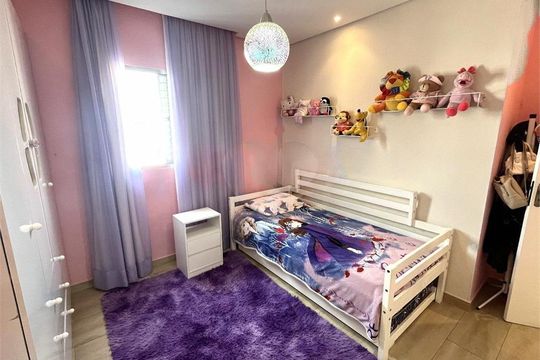 Casa à venda com 7 quartos, 251m² em Vila Macedopolis, São Paulo