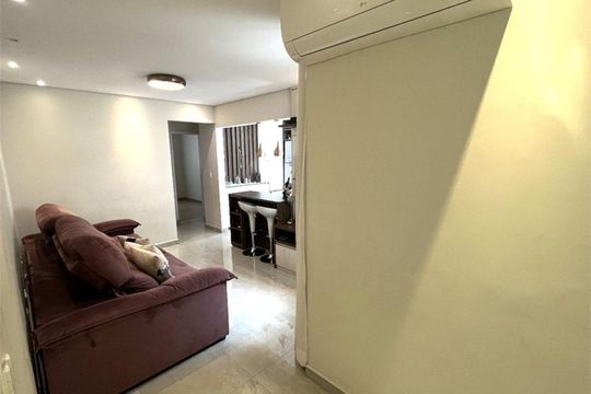 Casa à venda com 7 quartos, 251m² em Vila Macedopolis, São Paulo
