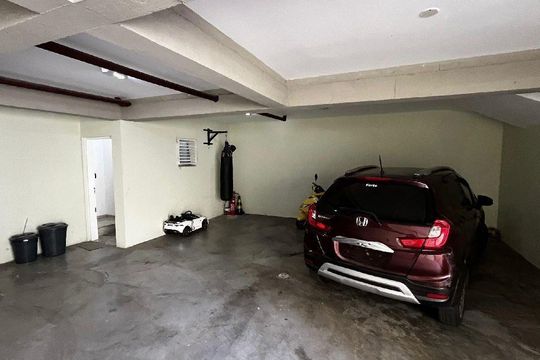 Casa à venda com 3 quartos, 289m² em Chora Menino, São Paulo