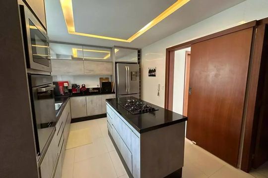 Casa à venda com 5 quartos, 238m² em Recreio dos Bandeirantes, Rio de Janeiro