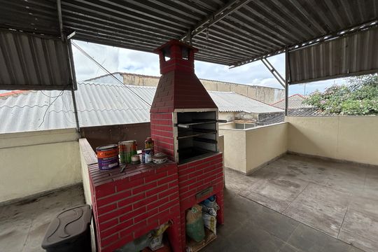 Churrasqueira de casa para alugar com 2 quartos, 120m² em Osvaldo Cruz, Rio de Janeiro