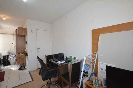 Sala de apartamento para alugar com 2 quartos, 40m² em Campo Grande, Rio de Janeiro