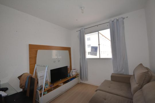 Sala de apartamento para alugar com 2 quartos, 40m² em Campo Grande, Rio de Janeiro