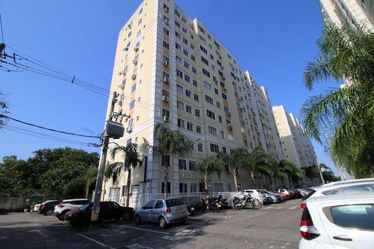 Fachada do bloco de apartamento à venda com 2 quartos, 50m² em Colégio, Rio de Janeiro