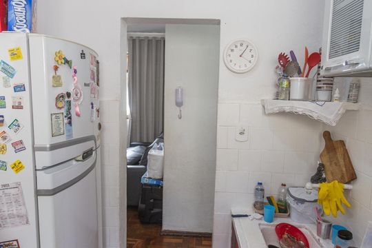 Cozinha de apartamento para alugar com 3 quartos, 65m² em Horto Florestal, Belo Horizonte