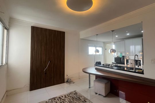 Apartamento à venda com 1 quarto, 57m² em Taquaral, Campinas