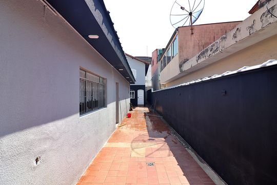 Corredor de casa à venda com 3 quartos, 300m² em Vila Vivaldi, São Bernardo do Campo