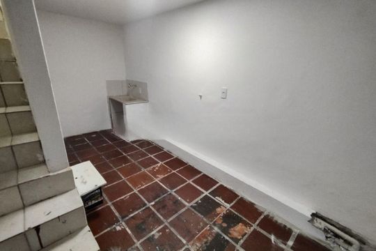 Casa à venda com 2 quartos, 117m² em Jardim Taquaral, São Paulo