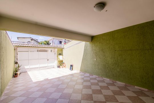 Garagem de casa à venda com 3 quartos, 148m² em Jardim Brasilia, São Paulo