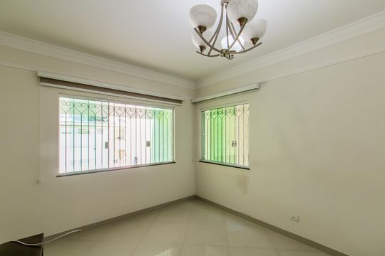 Sala de casa à venda com 3 quartos, 148m² em Jardim Brasilia, São Paulo
