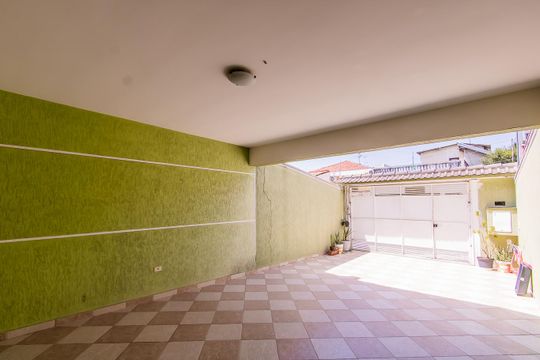 Garagem de casa à venda com 3 quartos, 148m² em Jardim Brasilia, São Paulo