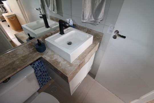 Banheiro de apartamento à venda com 2 quartos, 42m² em Vila Nova Cachoeirinha, São Paulo