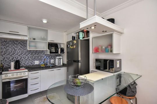 Cozinha de apartamento à venda com 2 quartos, 96m² em Jardim Londrina, São Paulo